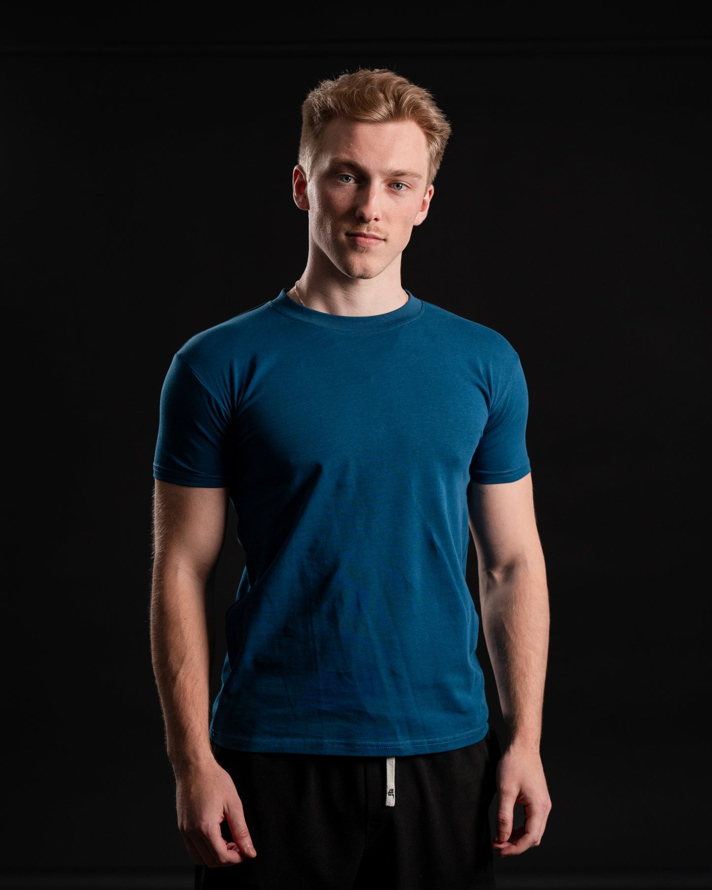 Tailored Muscle-fit tee (Blue)